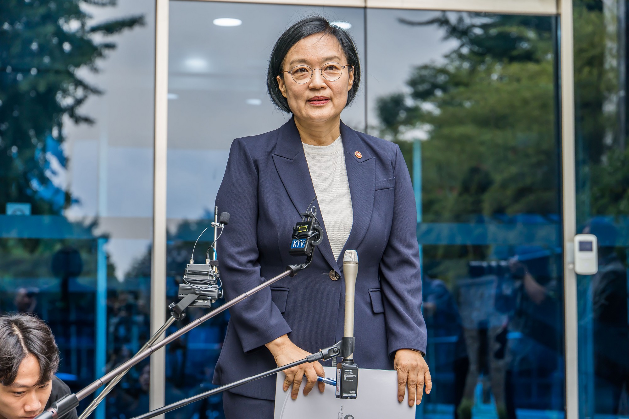 정치;행정;인물;이재명정부;국무총리후보자;한성숙;한성숙총리후보;한성숙국무총리후보자첫출근;금융감독원연수원
