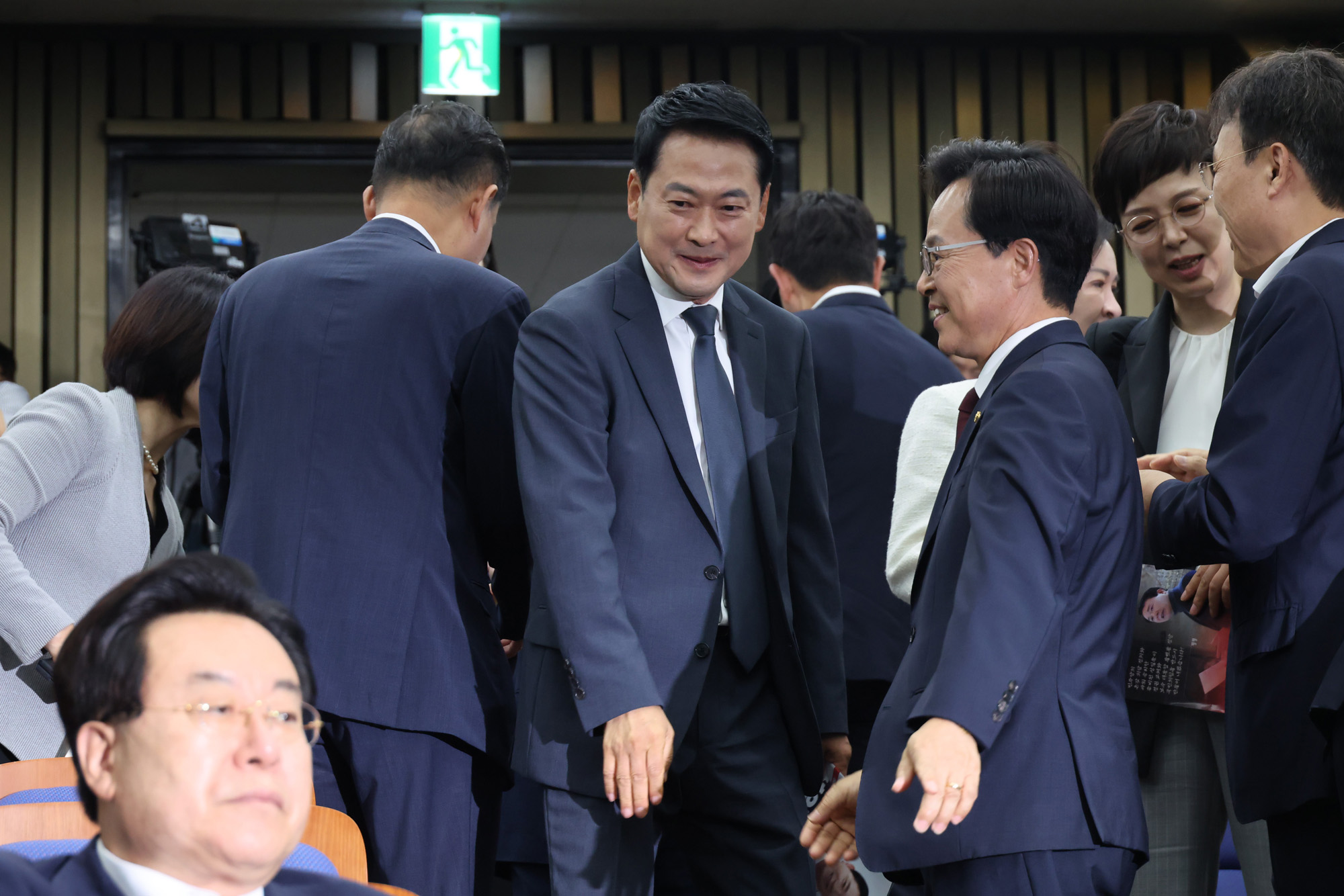 정치;국회;국민의힘 의원총회원내대표선출;장동혁