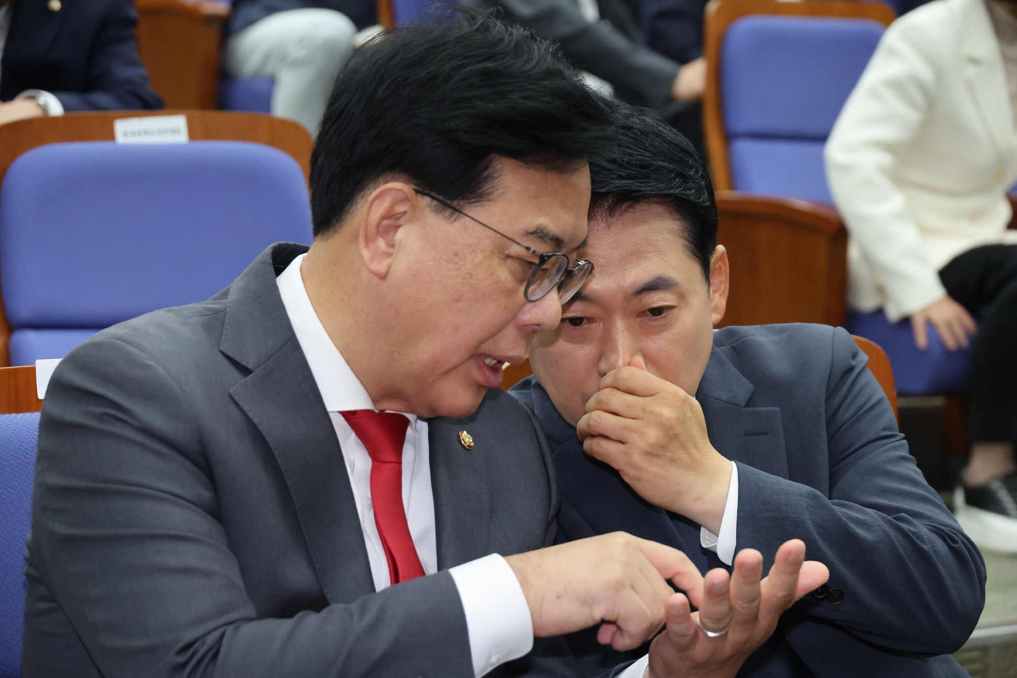 정치;국회;국민의힘 의원총회원내대표선출;장동혁