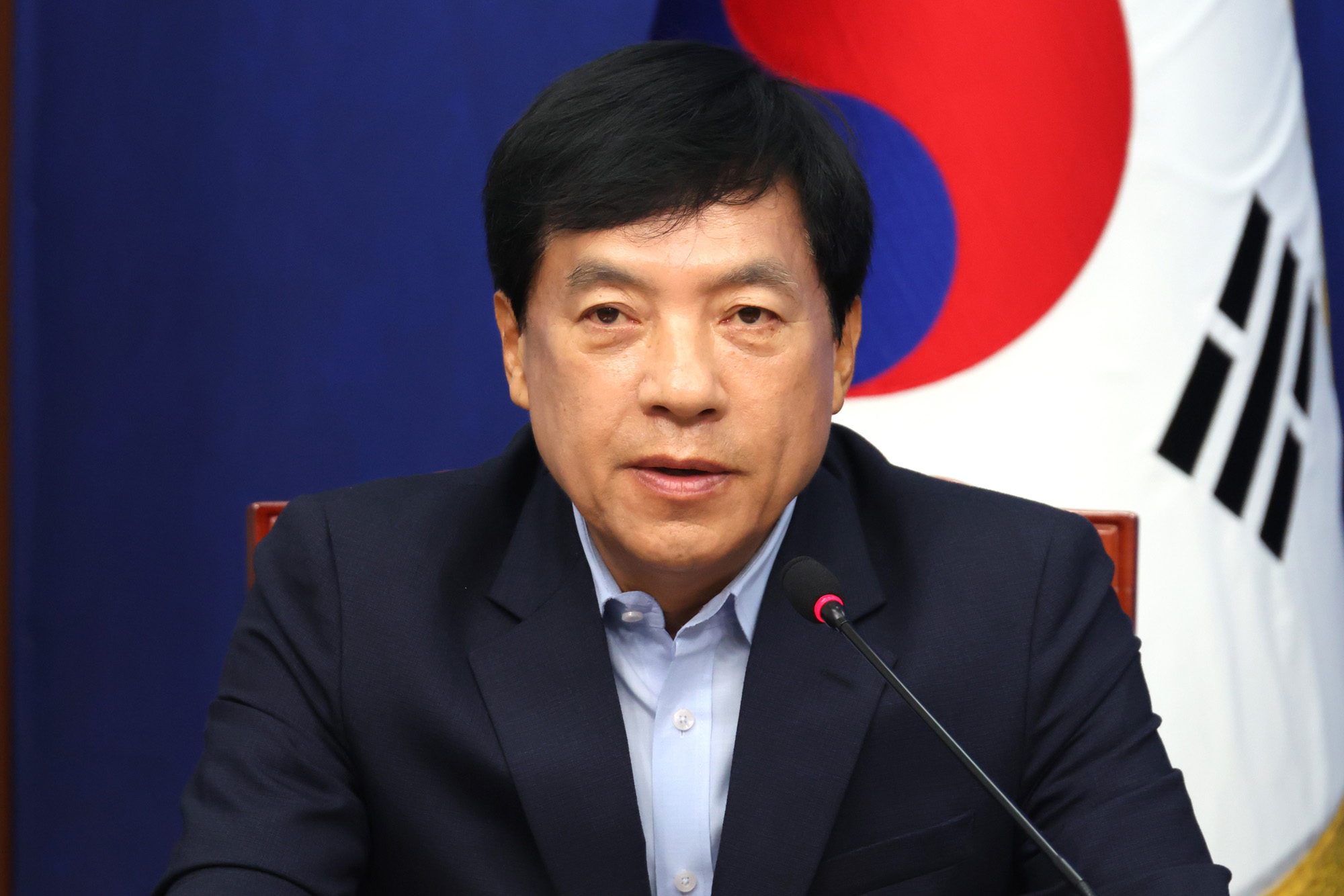 정치;국회;더불어민주당 최고위원회의;이성윤