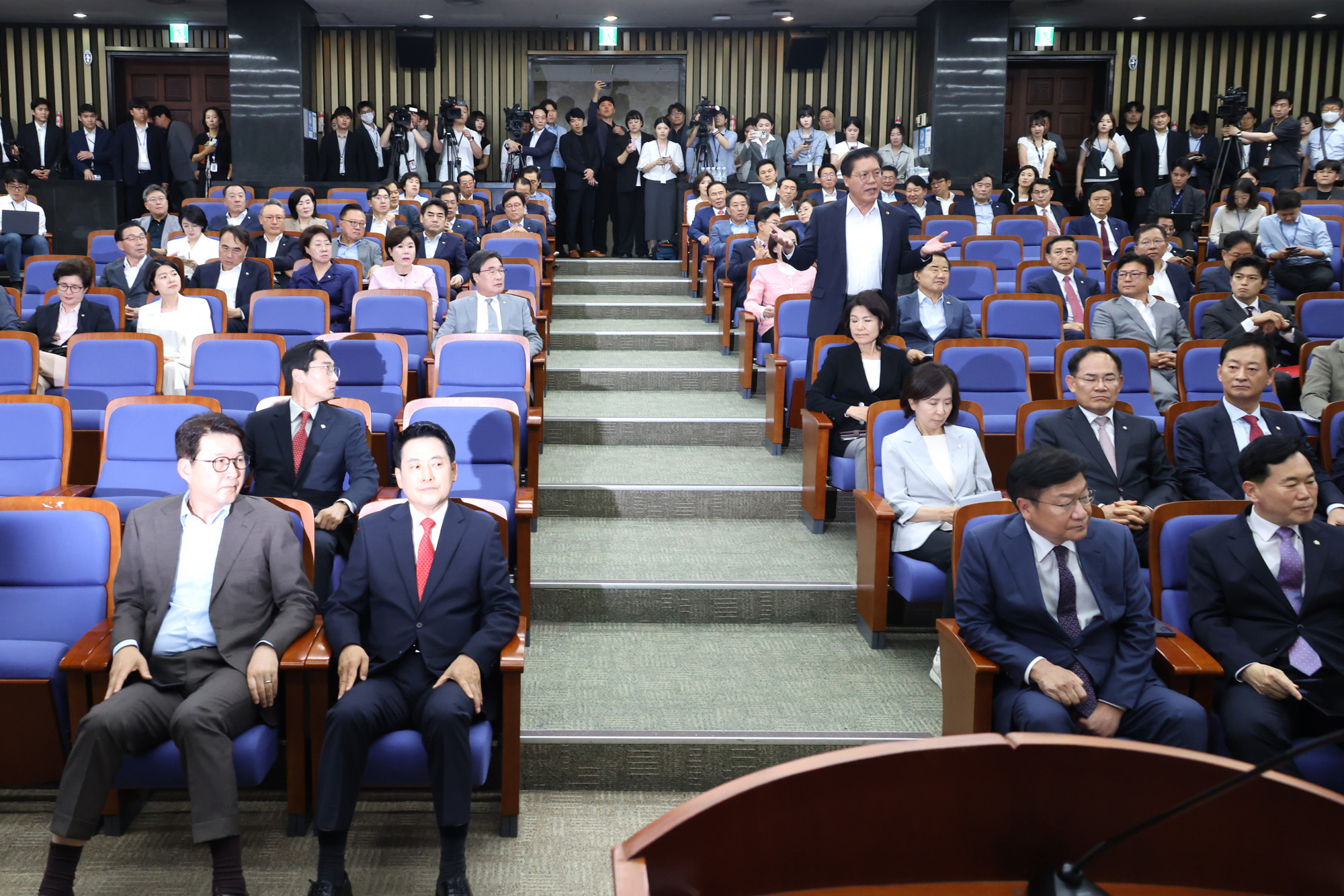 정치;국회;국민의힘 의원총회;장동혁;송석준