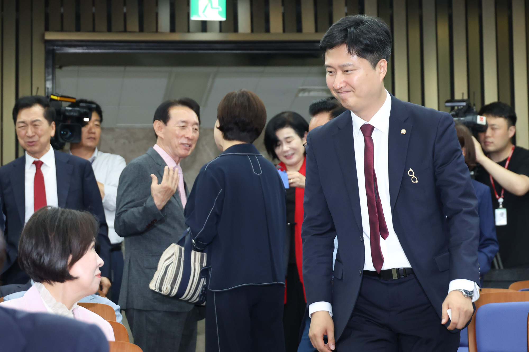 정치;국회;의원총회;우재준
