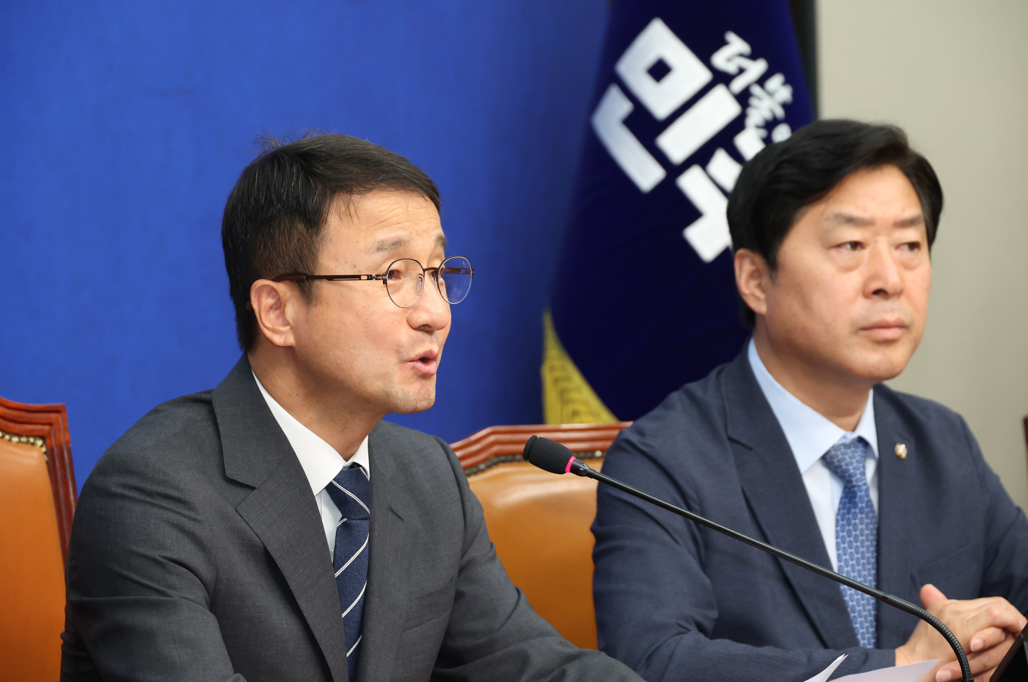 정치;국회;더불어민주당 최고위원회의;한병도