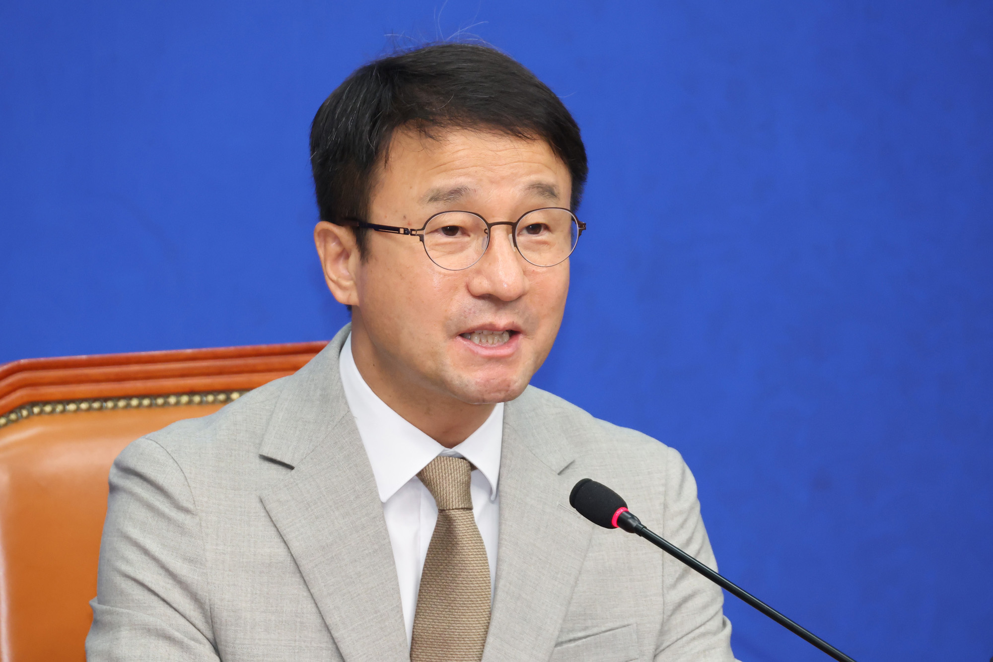 정치;국회;더불어민주당 최고위원회의;한병도
