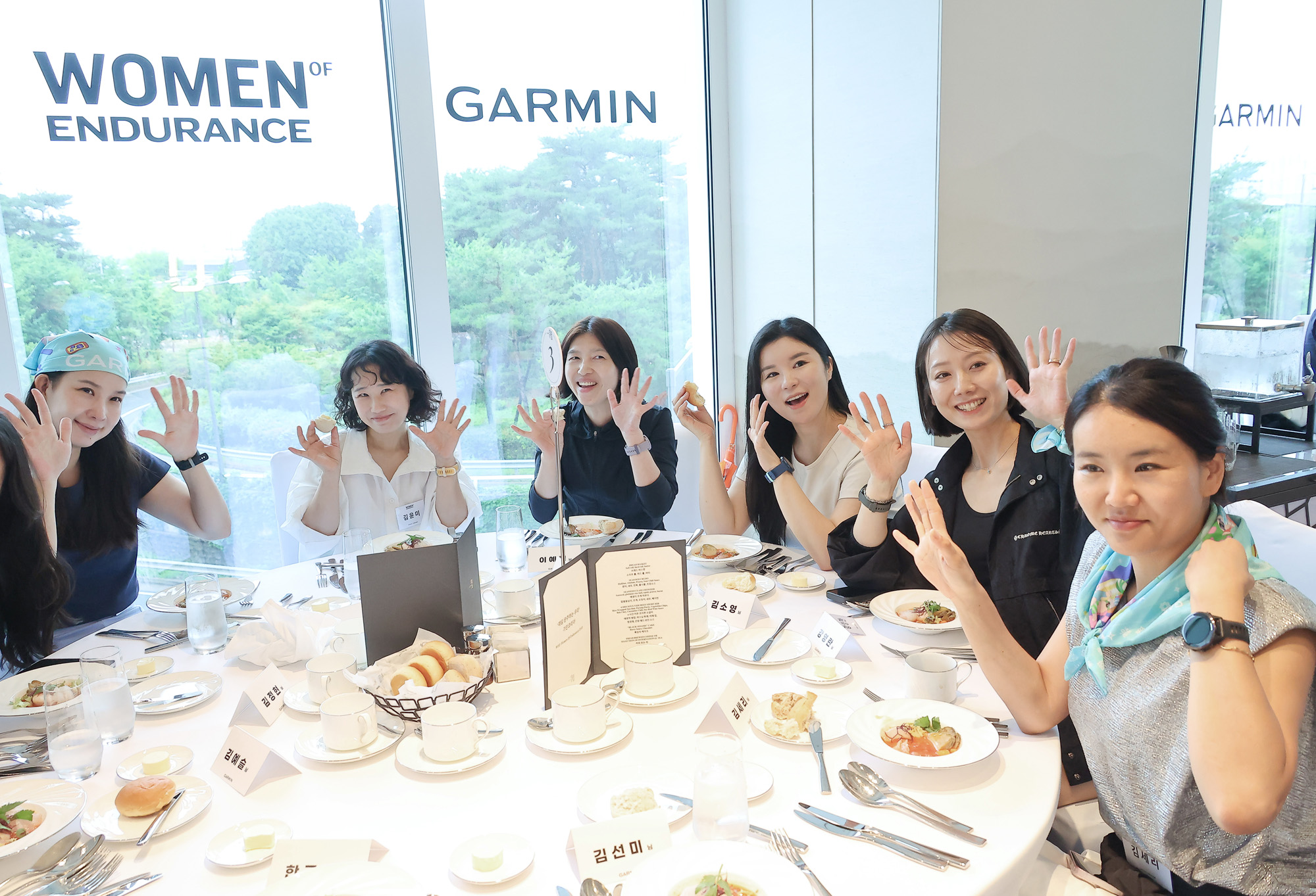 우먼센스;요가;가민코리아;웰니스