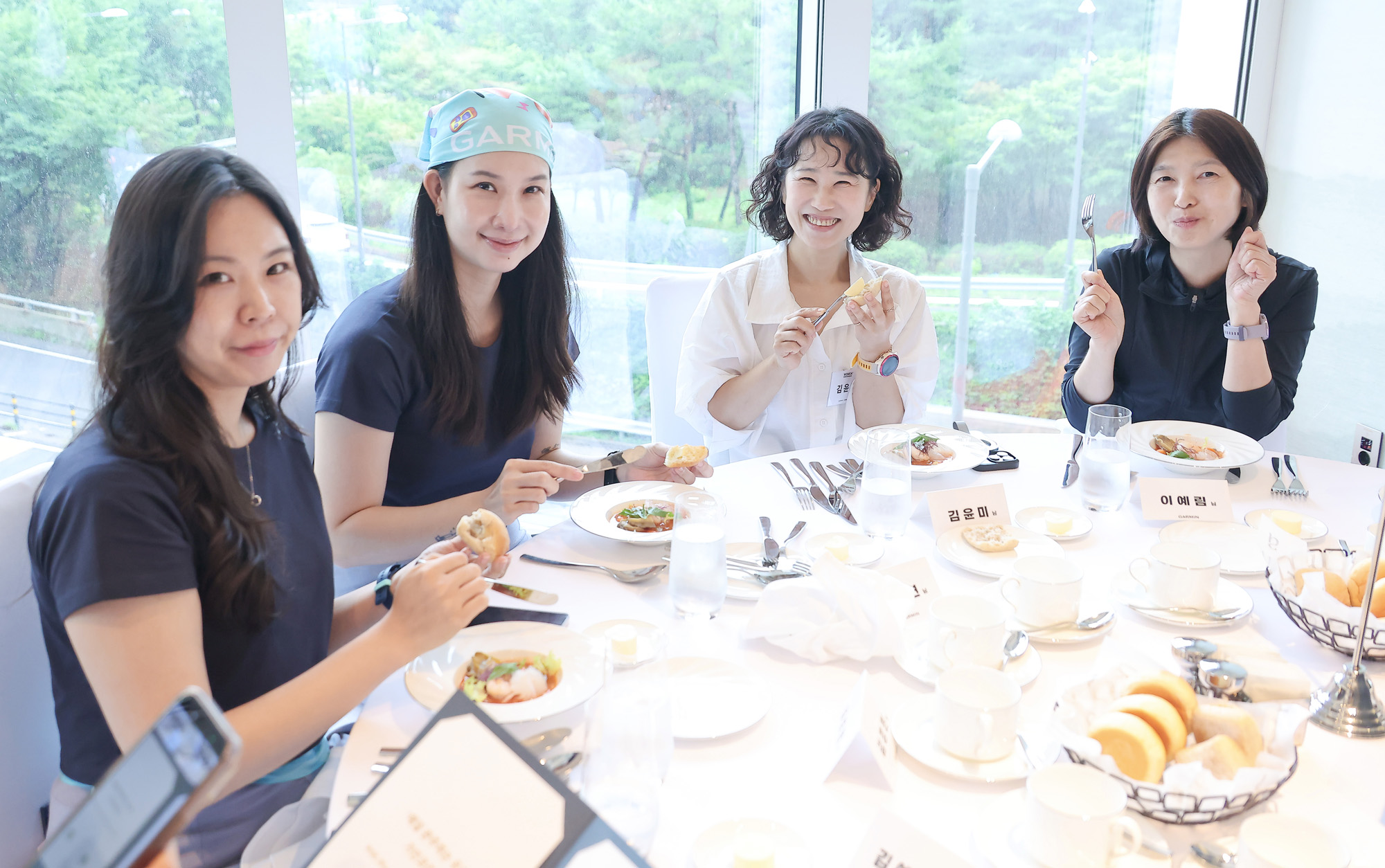 우먼센스;요가;가민코리아;웰니스