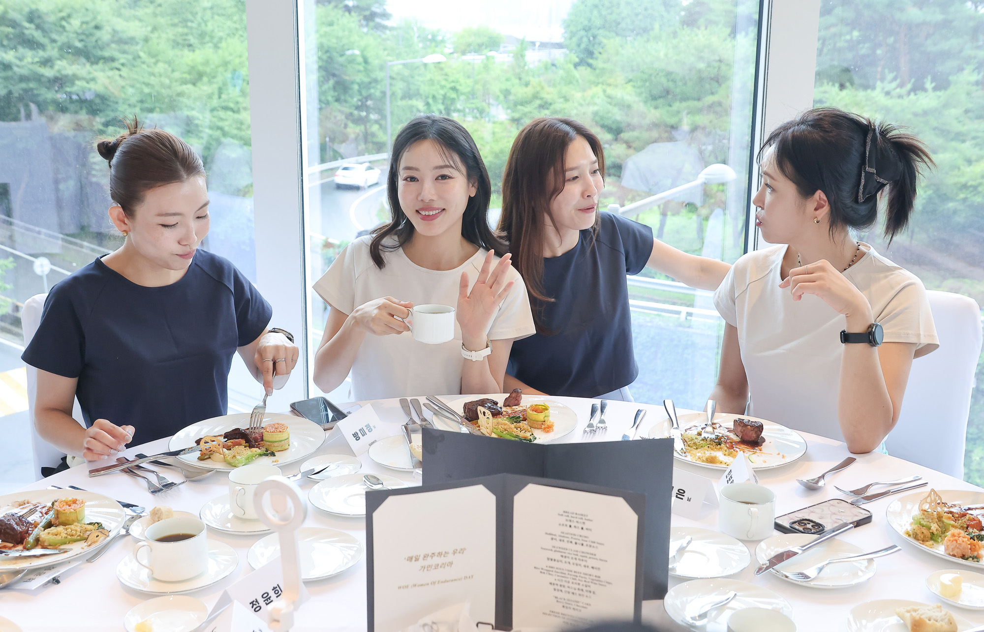 우먼센스;요가;가민코리아;웰니스