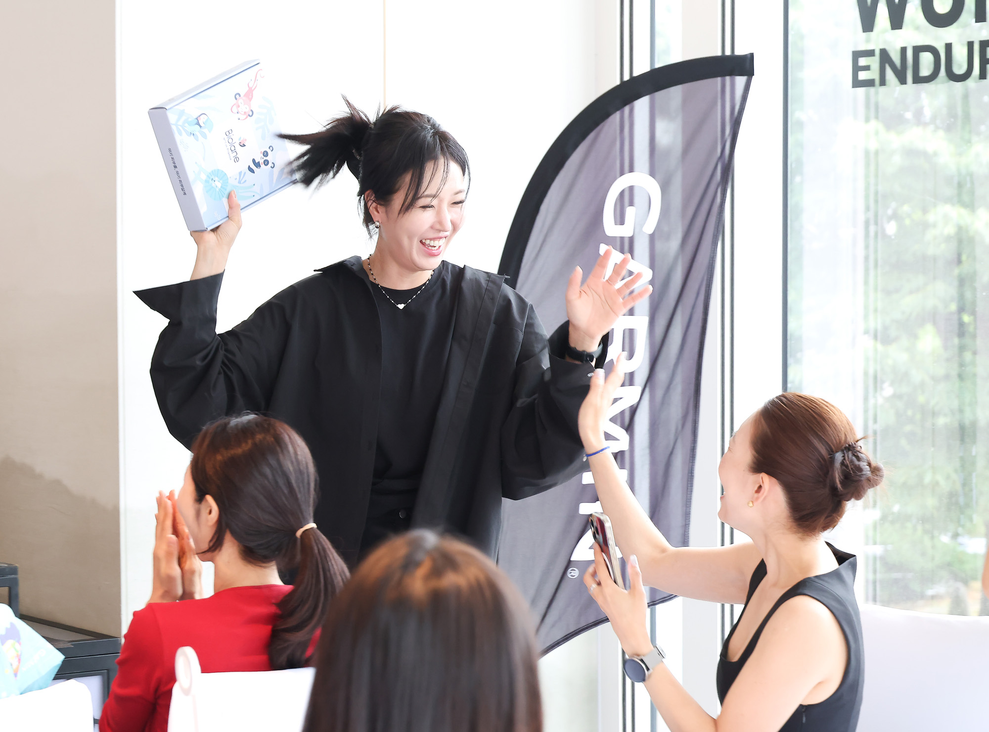 우먼센스;요가;가민코리아;웰니스