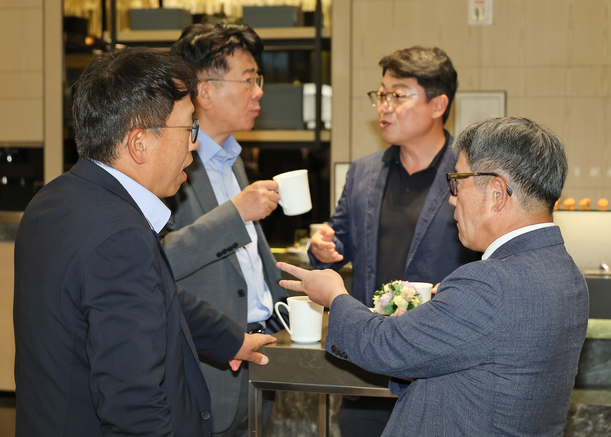 동반성장컨퍼런스;포럼;동반성장위원회;일요신문;포시즌호텔;디지털전화