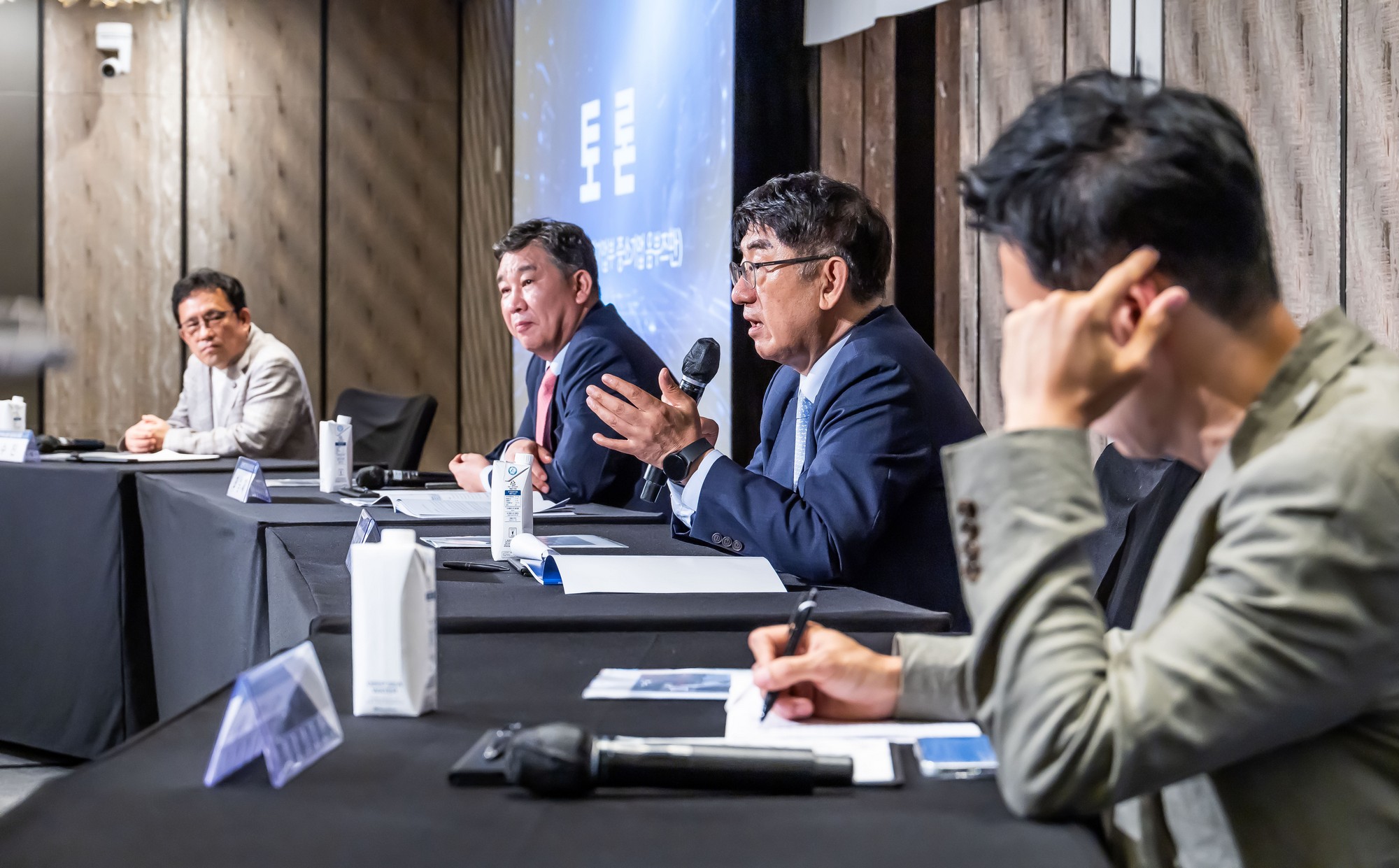경제;행사;일요신문;동반성장연구소;동반성장컨퍼런스;2026동반성장컨퍼런스;디지털전환과동반성장;창업의현실을묻다