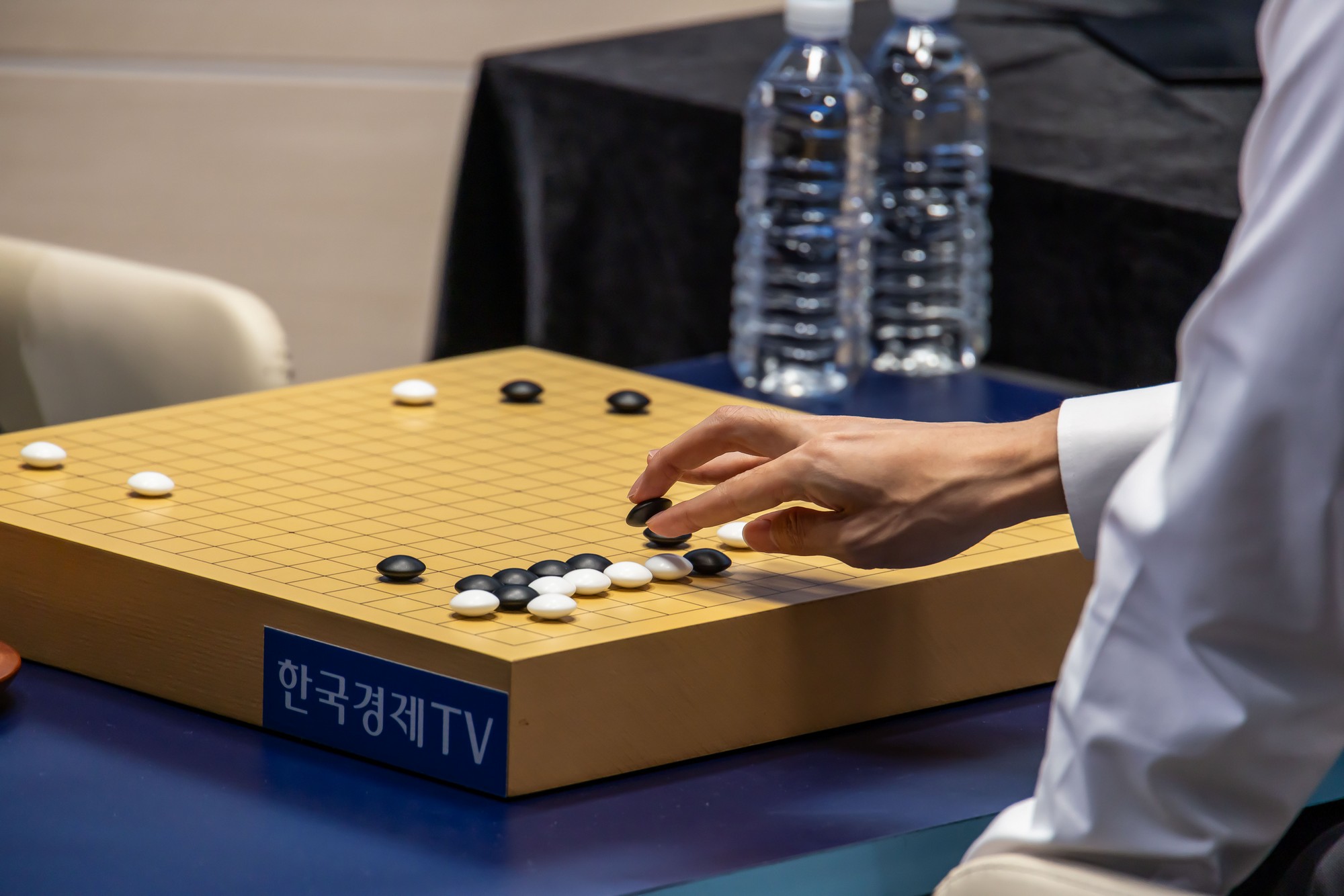 바둑;AI;AI바둑;바둑AI프로그램카타고;KataGo;카타고대국;신진서카타고대국;한국경제TV