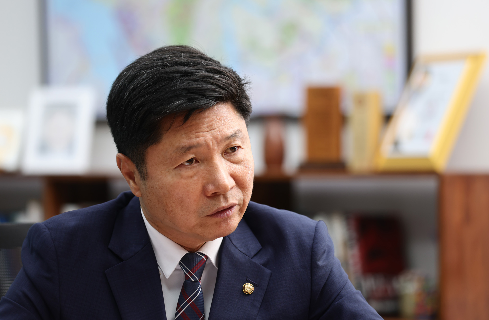 정치;국회;인터뷰;홍기원;보완수사권