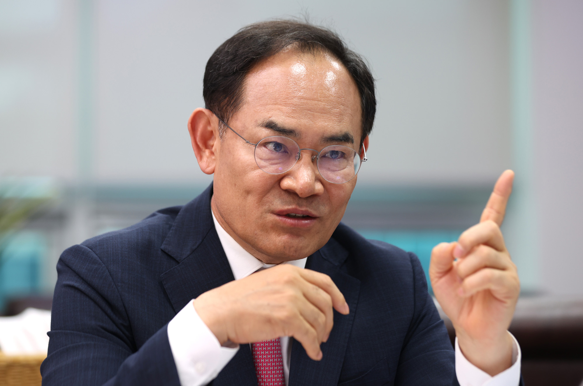 정치;국회;인터뷰;임종득;국방위원회간사;사관학교통합