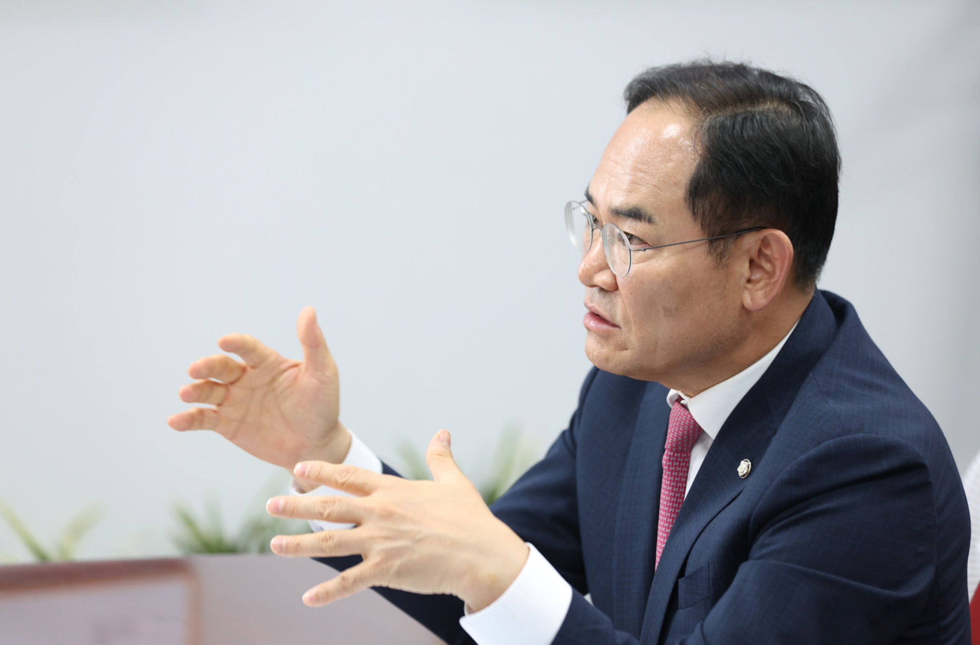 정치;국회;인터뷰;임종득;국방위원회간사;사관학교통합