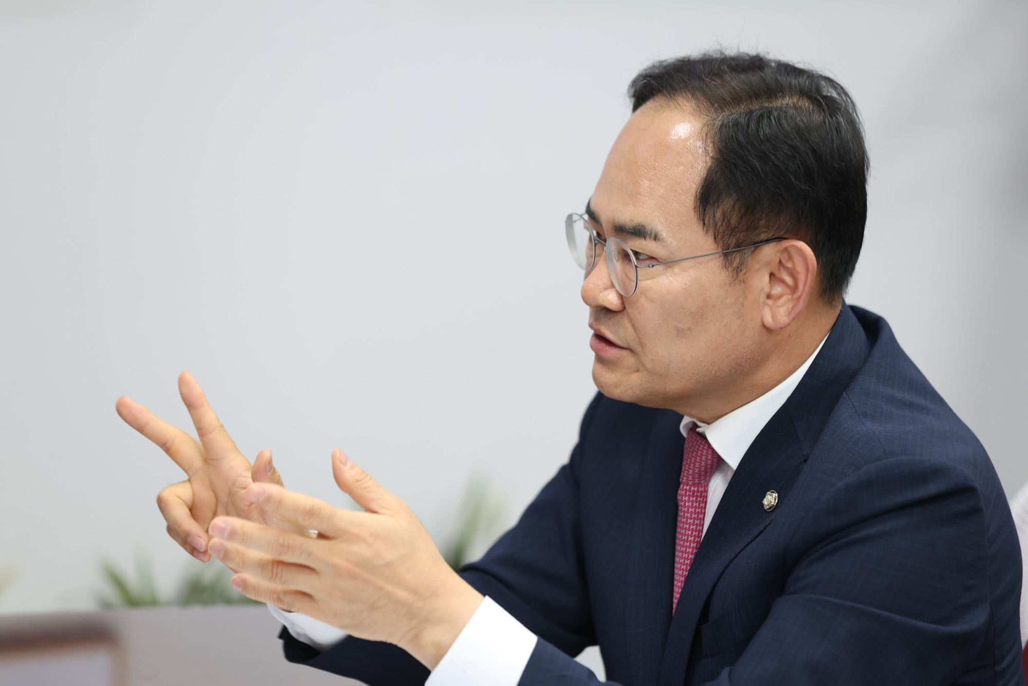 정치;국회;인터뷰;임종득;국방위원회간사;사관학교통합