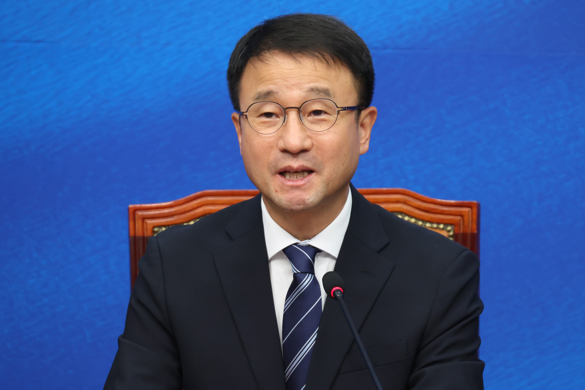 정치;국회;더불어민주당 최고위원회의;한병도