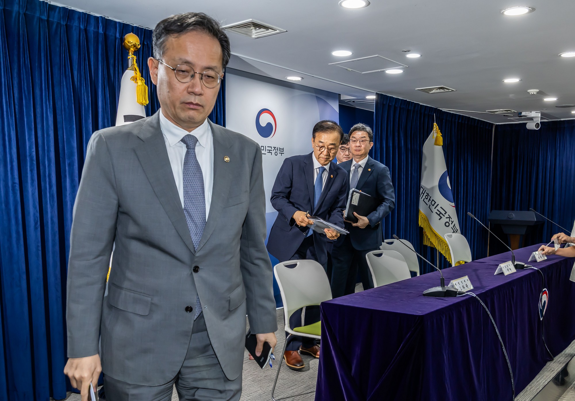 경제;부동산;정부;이재명정부;김윤덕국토교통부장관;김윤덕장관;이억원금융위원장;임기근국무조정실장;전월세및매매시장안정을위한주택신속공급방안;부동산시장안정을위한금융종합대책;정부합동브리핑