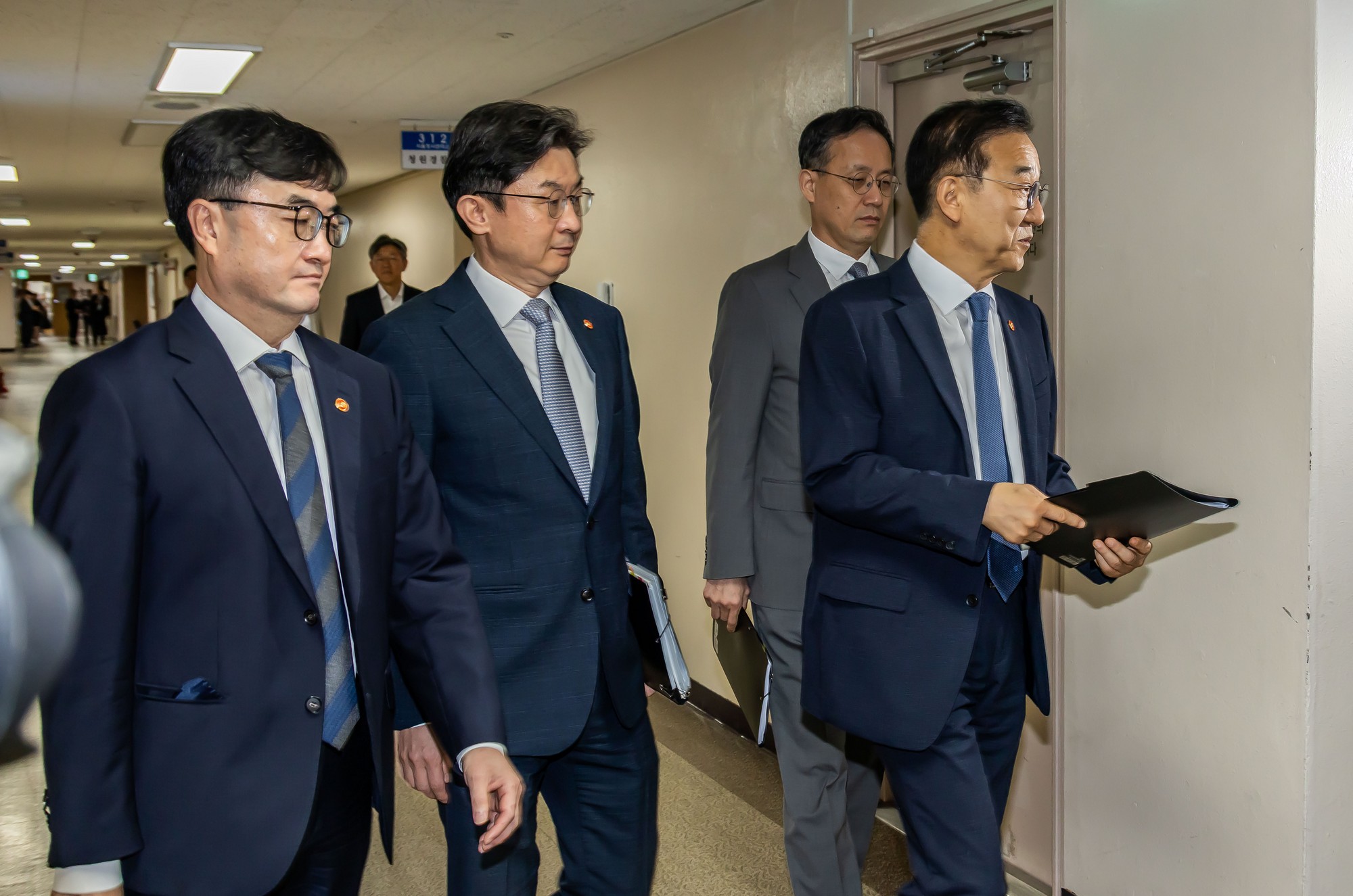 경제;부동산;정부;이재명정부;김윤덕국토교통부장관;김윤덕장관;이억원금융위원장;임기근국무조정실장;전월세및매매시장안정을위한주택신속공급방안;부동산시장안정을위한금융종합대책;정부합동브리핑
