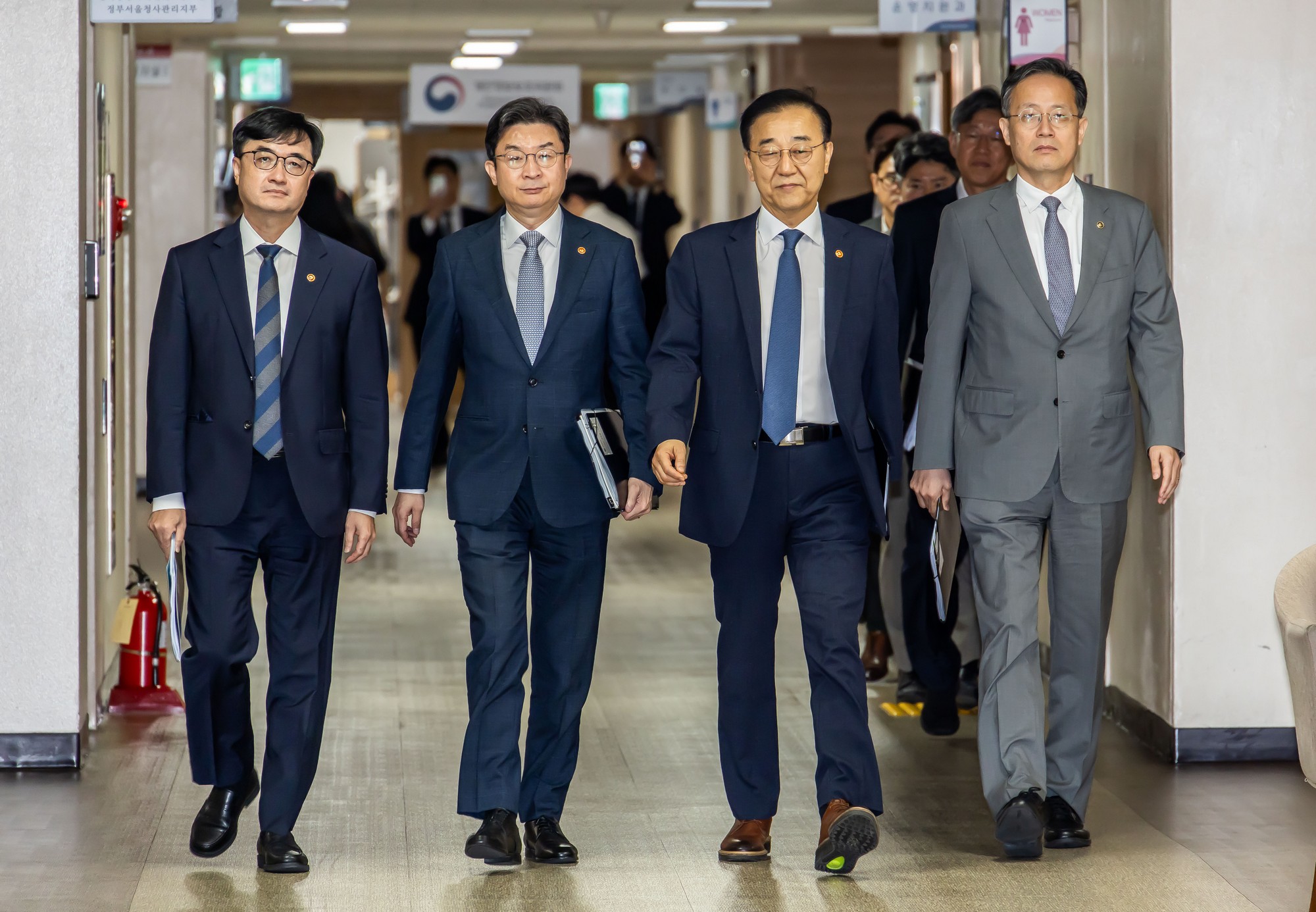 경제;부동산;정부;이재명정부;김윤덕국토교통부장관;김윤덕장관;이억원금융위원장;임기근국무조정실장;전월세및매매시장안정을위한주택신속공급방안;부동산시장안정을위한금융종합대책;정부합동브리핑
