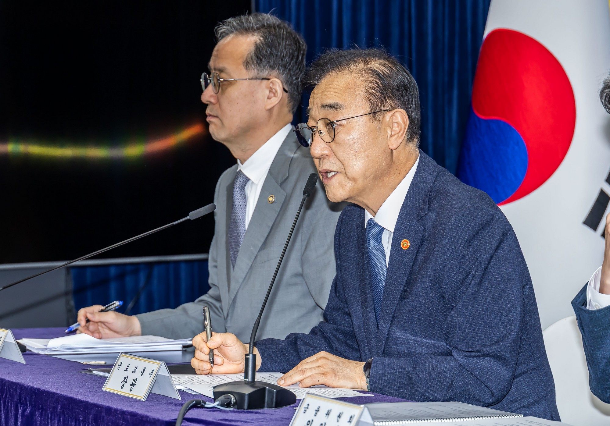 경제;부동산;정부;이재명정부;김윤덕국토교통부장관;김윤덕장관;이억원금융위원장;임기근국무조정실장;전월세및매매시장안정을위한주택신속공급방안;부동산시장안정을위한금융종합대책;정부합동브리핑