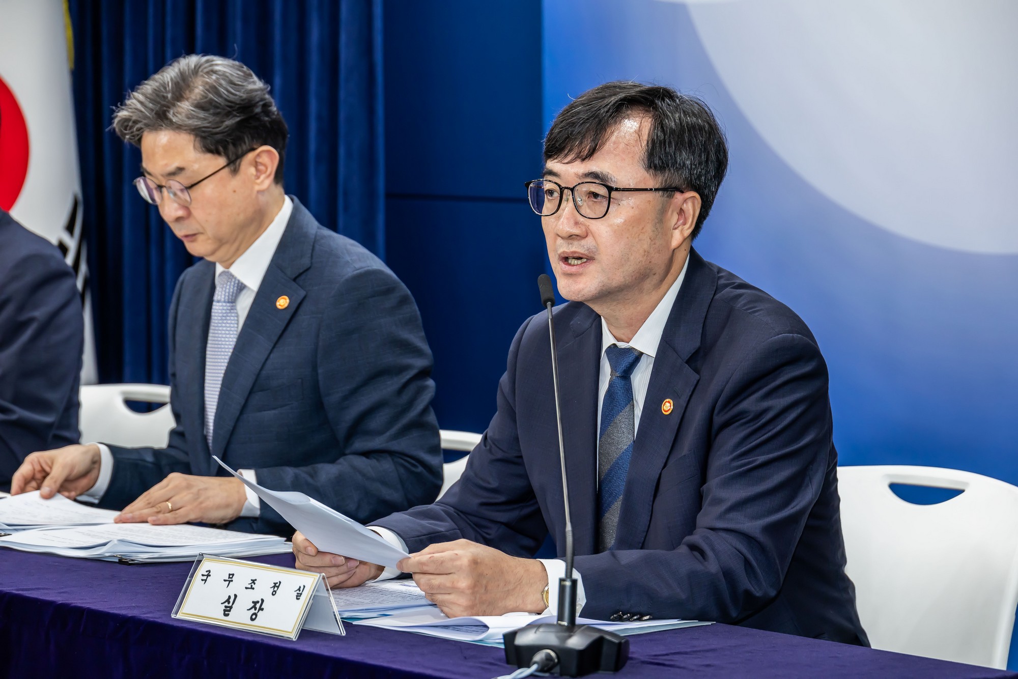 경제;부동산;정부;이재명정부;김윤덕국토교통부장관;김윤덕장관;이억원금융위원장;임기근국무조정실장;전월세및매매시장안정을위한주택신속공급방안;부동산시장안정을위한금융종합대책;정부합동브리핑