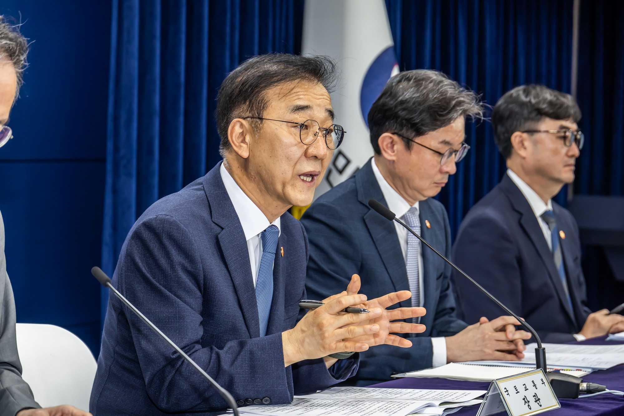 경제;부동산;정부;이재명정부;김윤덕국토교통부장관;김윤덕장관;이억원금융위원장;임기근국무조정실장;전월세및매매시장안정을위한주택신속공급방안;부동산시장안정을위한금융종합대책;정부합동브리핑