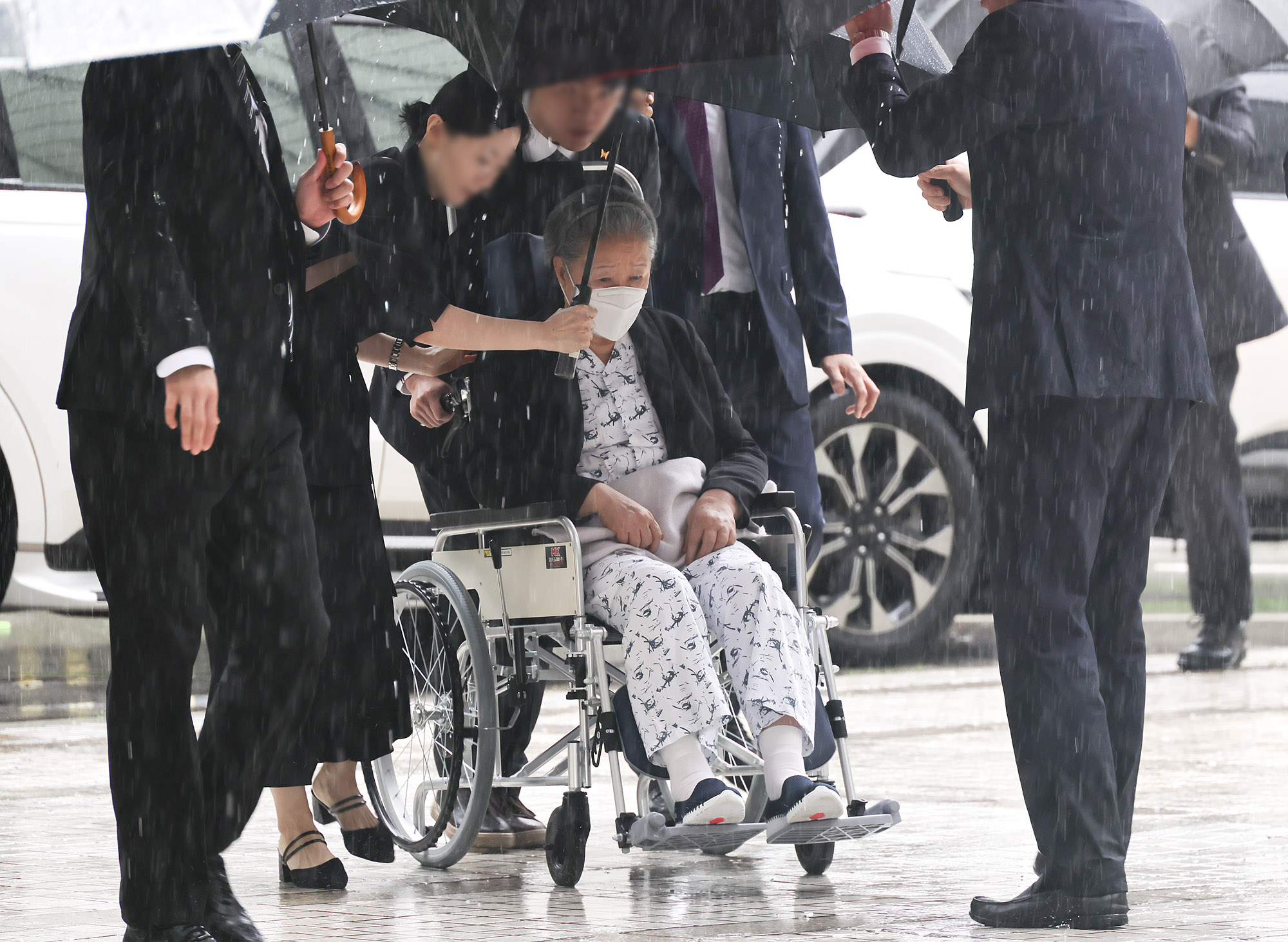 한학자;통일교;1심