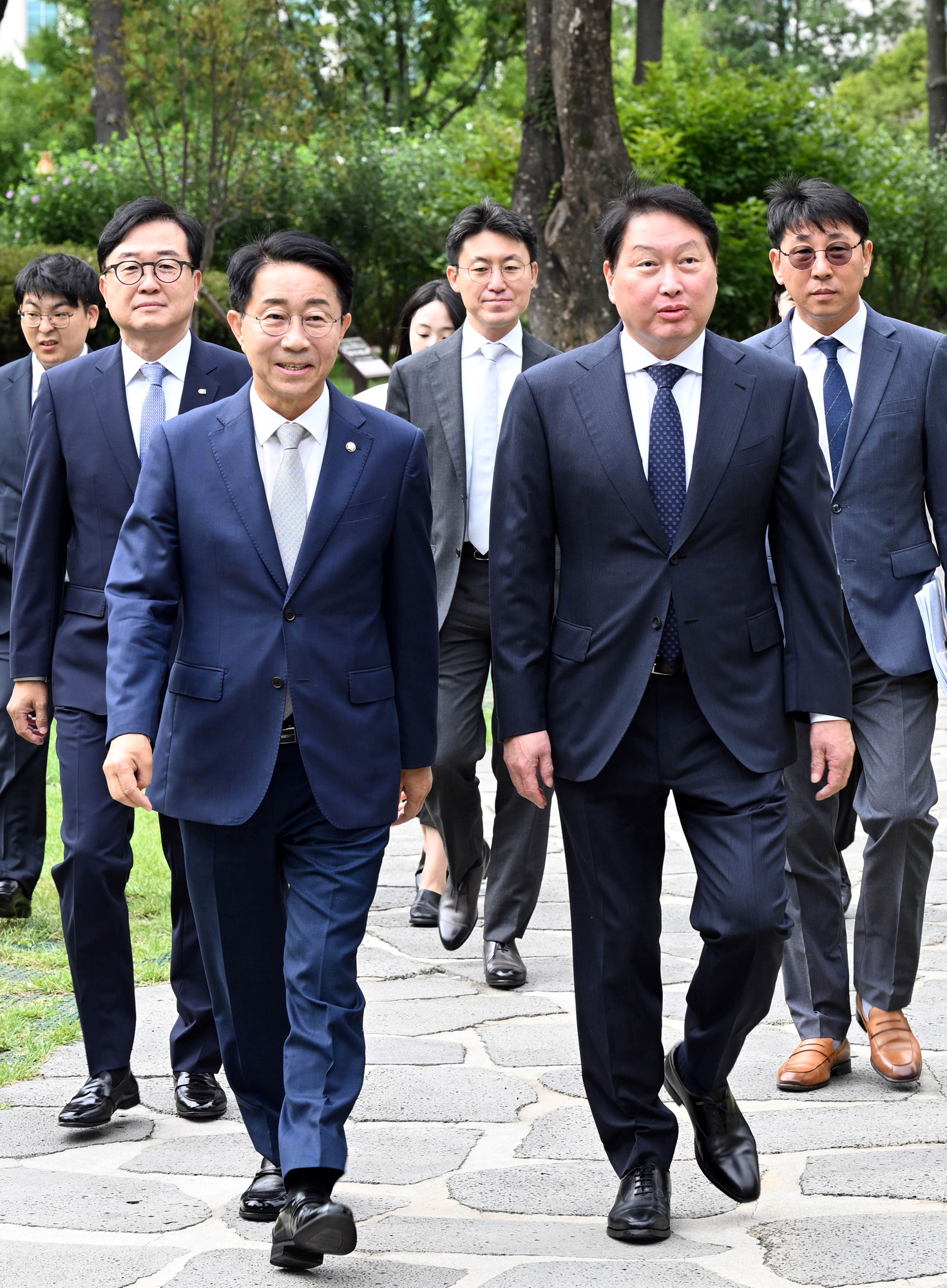 정치;경제;경제대도약위원회출범식;조정식 국회의장;최태원