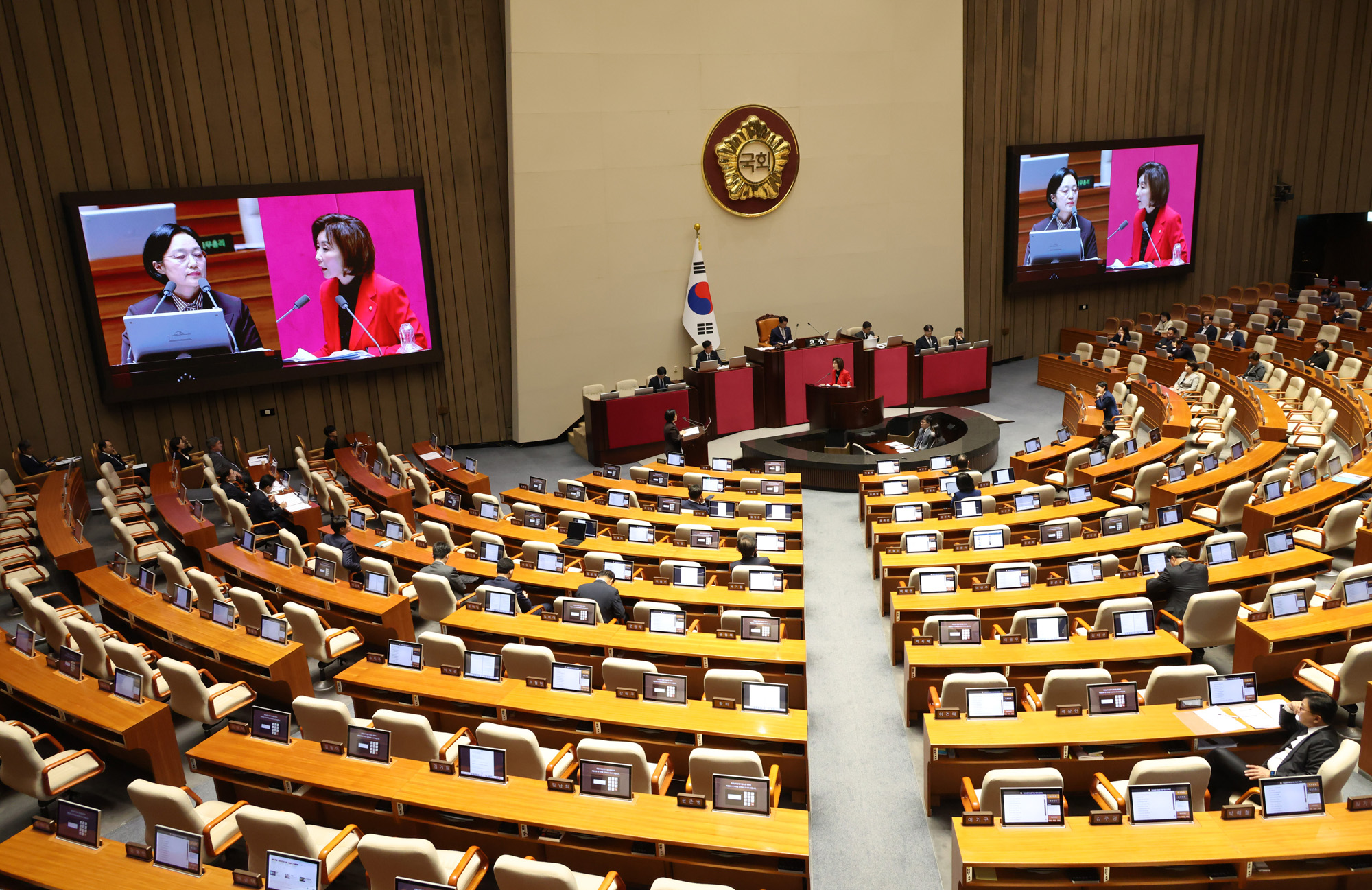 국회;정치;대정부질문;나경원;한성숙 국무총리