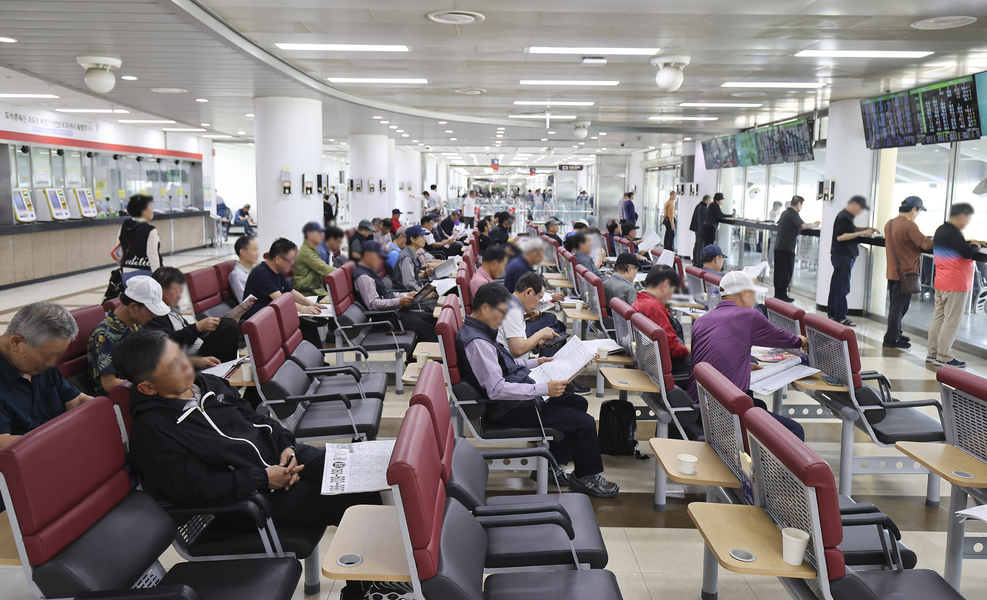 과천경마장;렛츠런파크;노인경마;노인도박