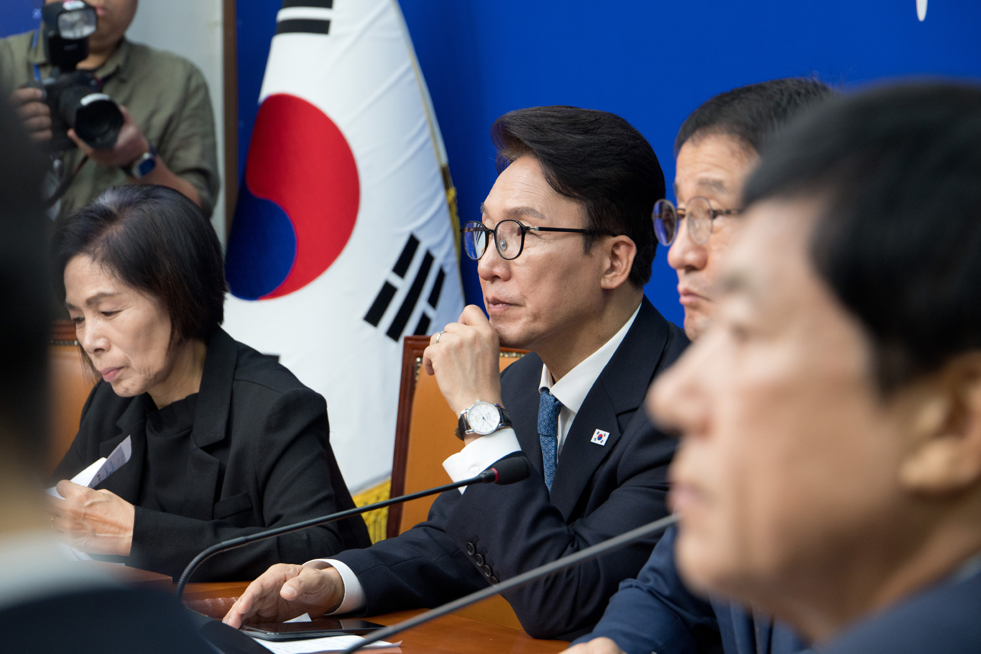 정치;정당;더불어민주당;최고위원회의