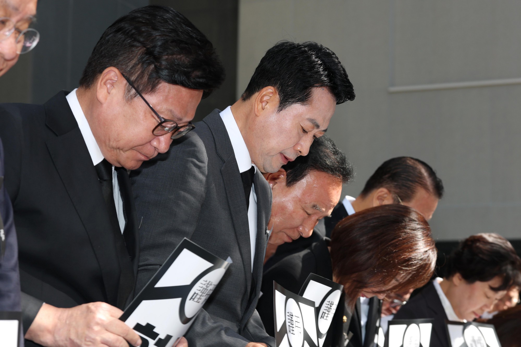 정치;정당;국민의힘;국민의힘현장의원총회;장동혁;정점식;국민의힘형사사법체계파괴규탄현장의원총회;중수청;중대범죄수사청;르네스퀘어