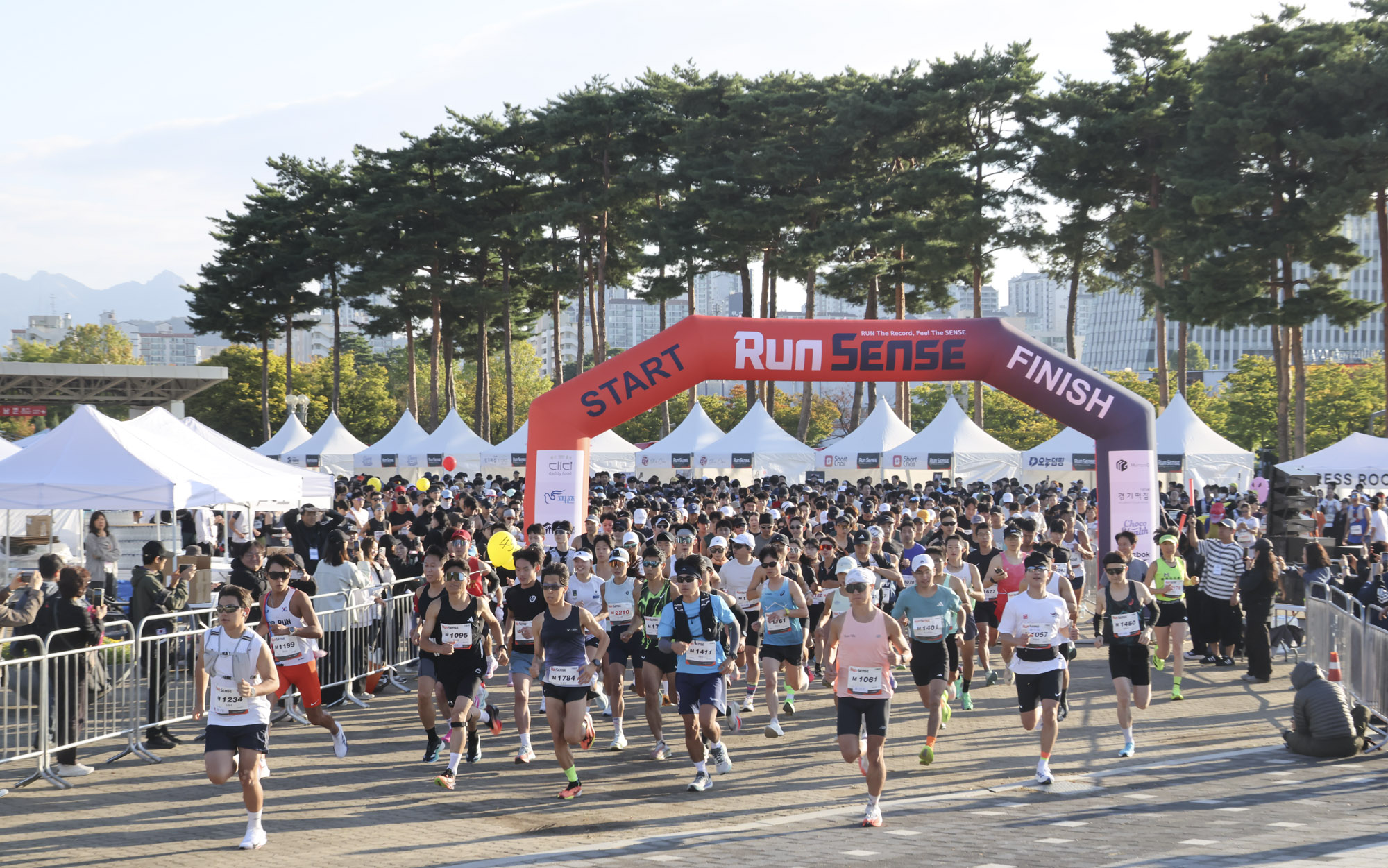 런센스;마라톤;버닝런;런센스2026;비즈한국