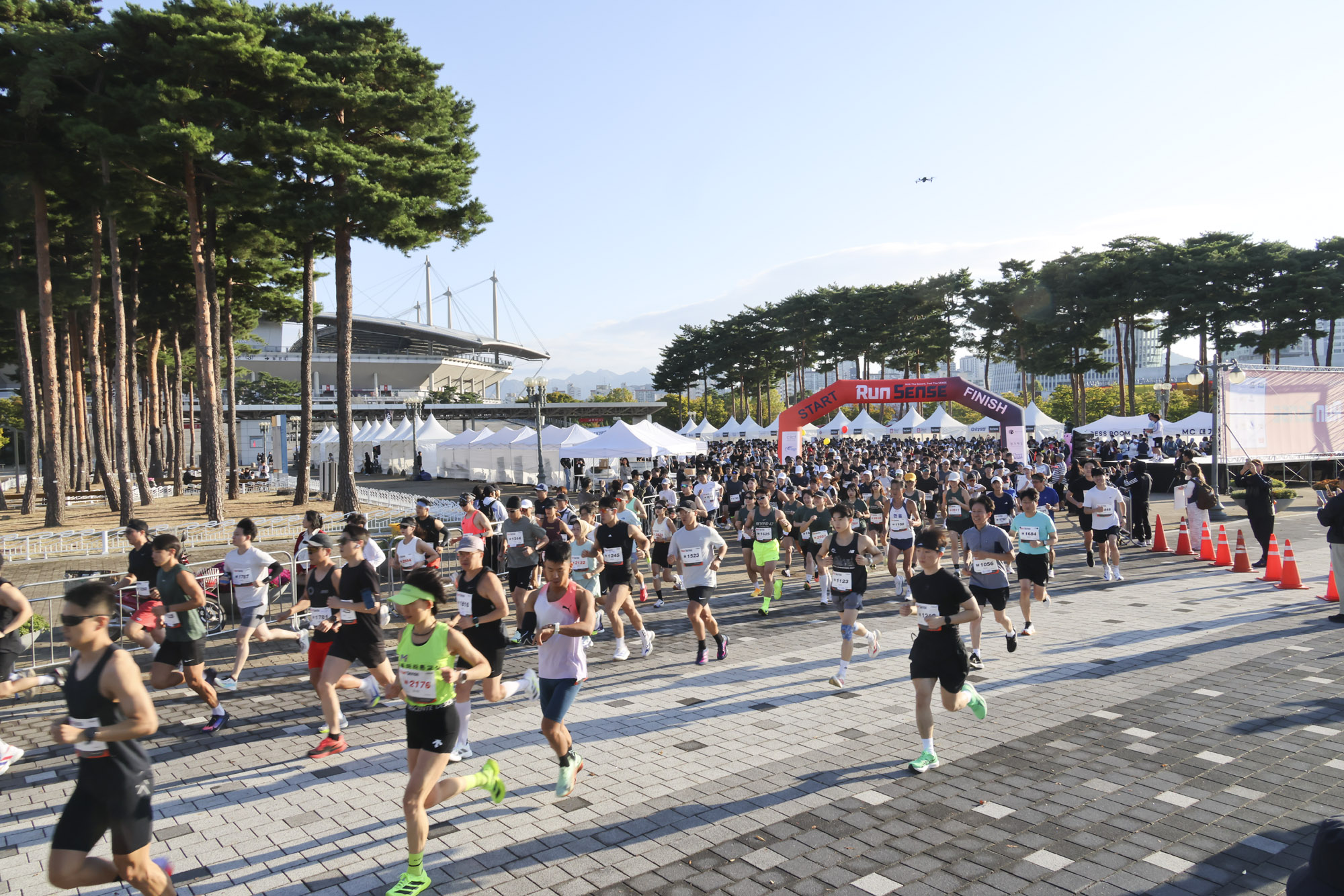 런센스;마라톤;버닝런;런센스2026;비즈한국
