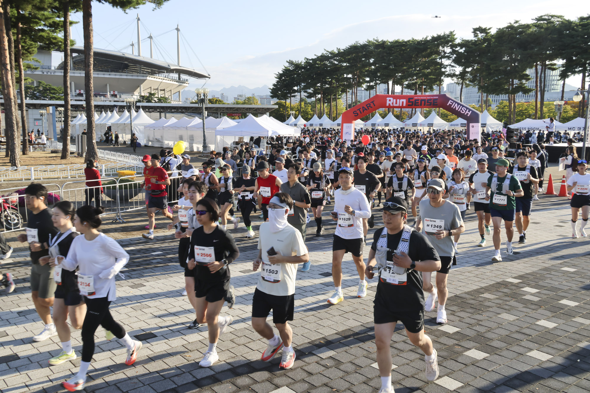 런센스;마라톤;버닝런;런센스2026;비즈한국