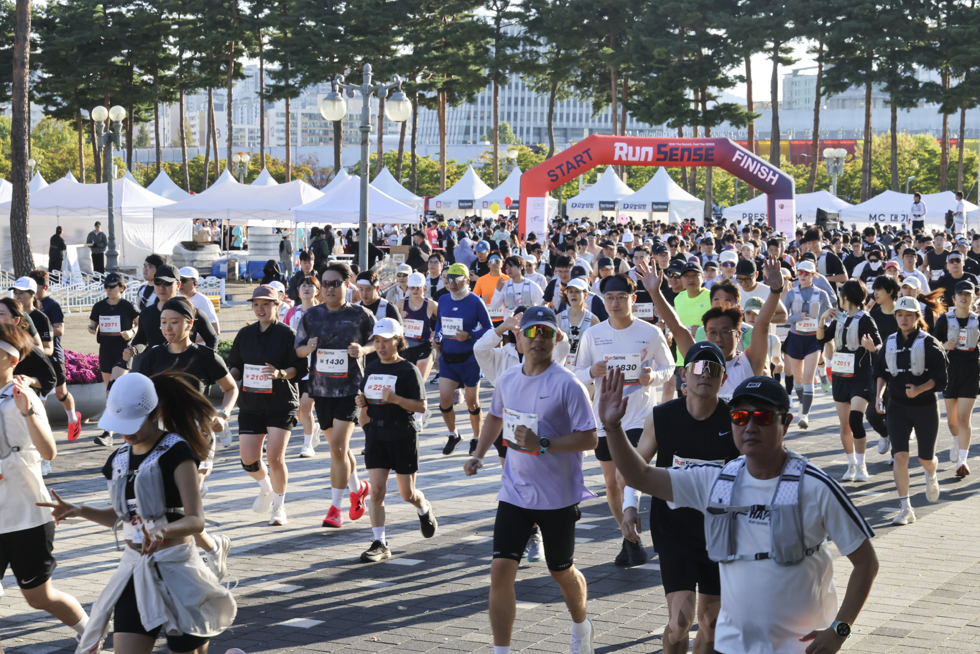 런센스;마라톤;버닝런;런센스2026;비즈한국