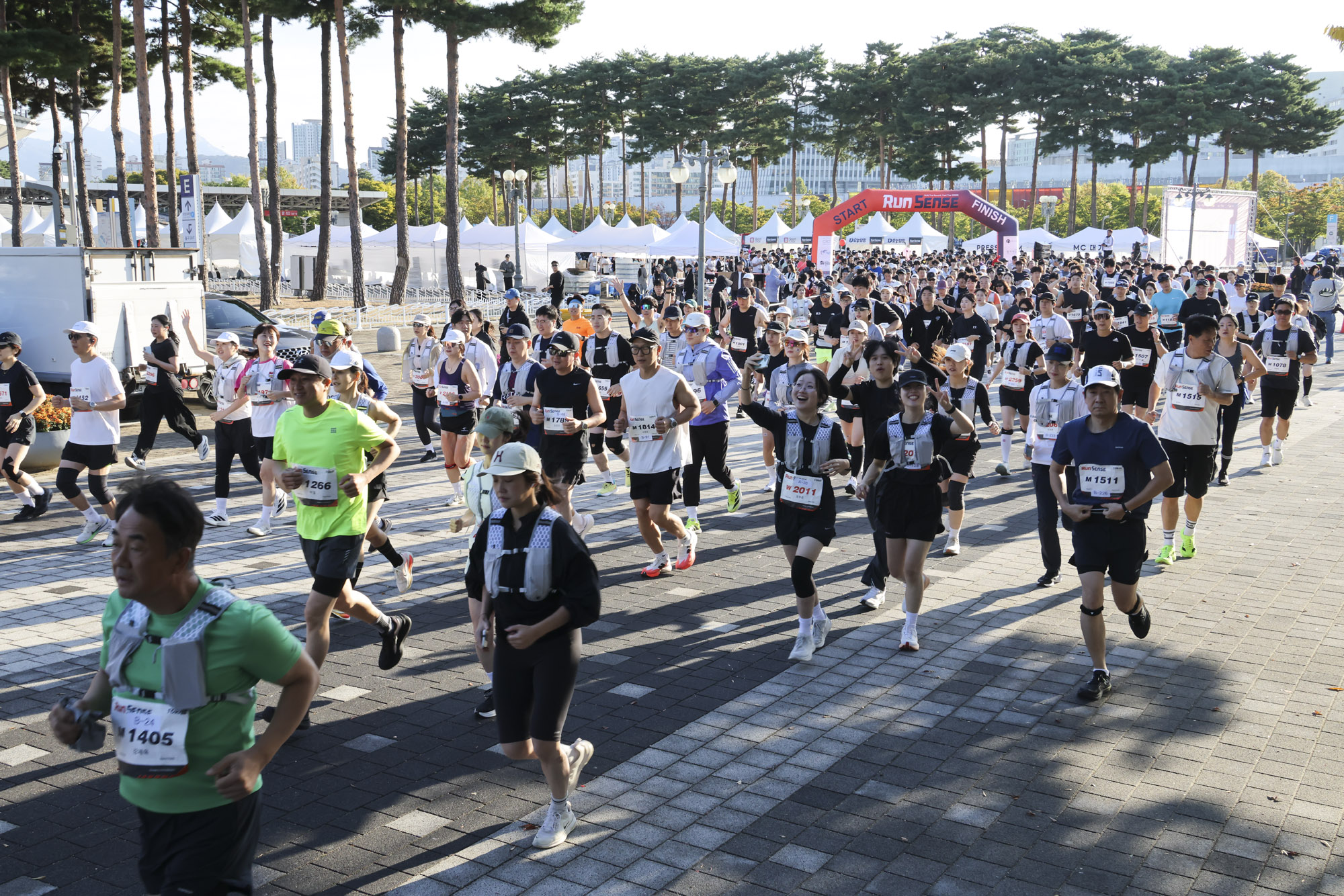 런센스;마라톤;버닝런;런센스2026;비즈한국
