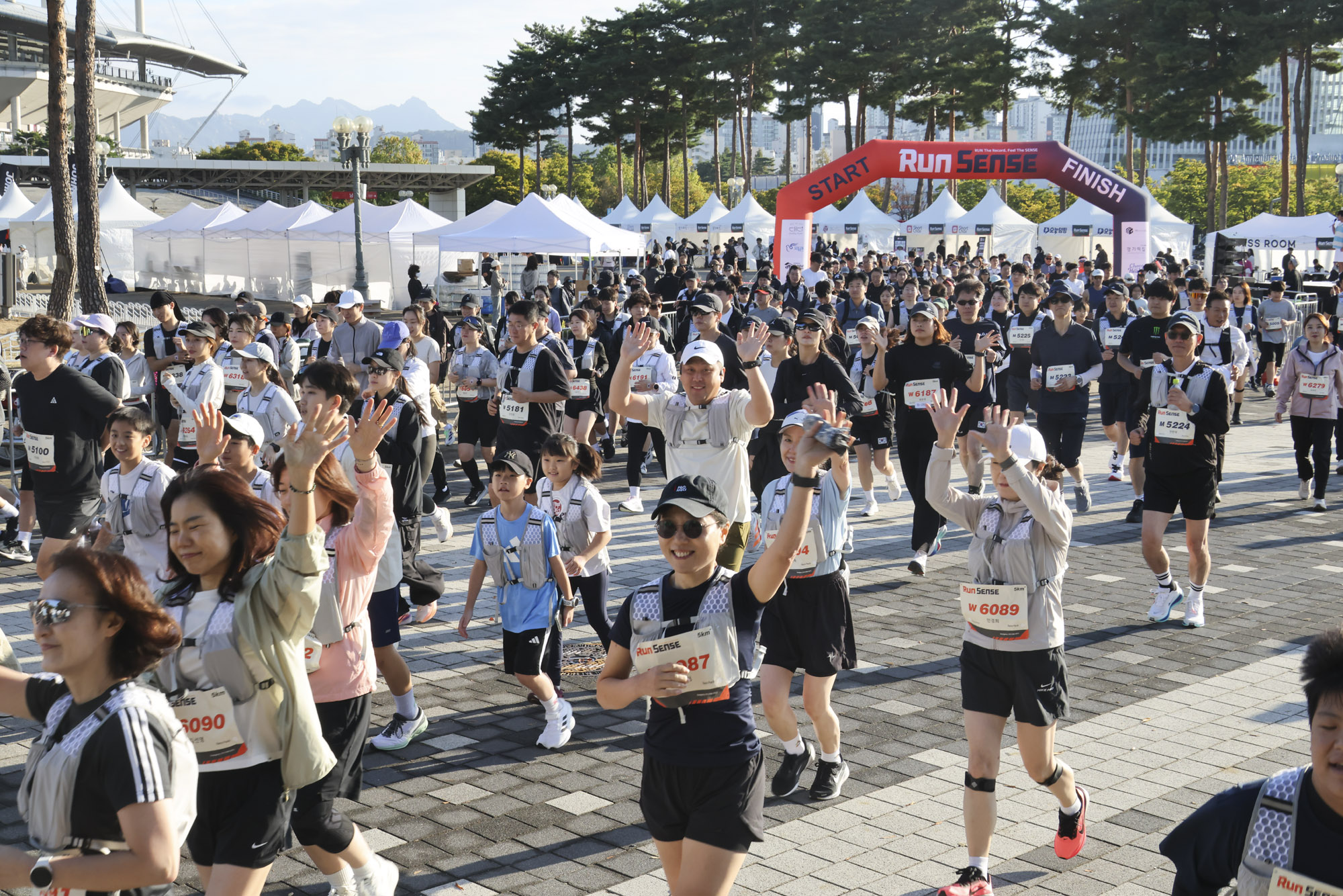 런센스;마라톤;버닝런;런센스2026;비즈한국