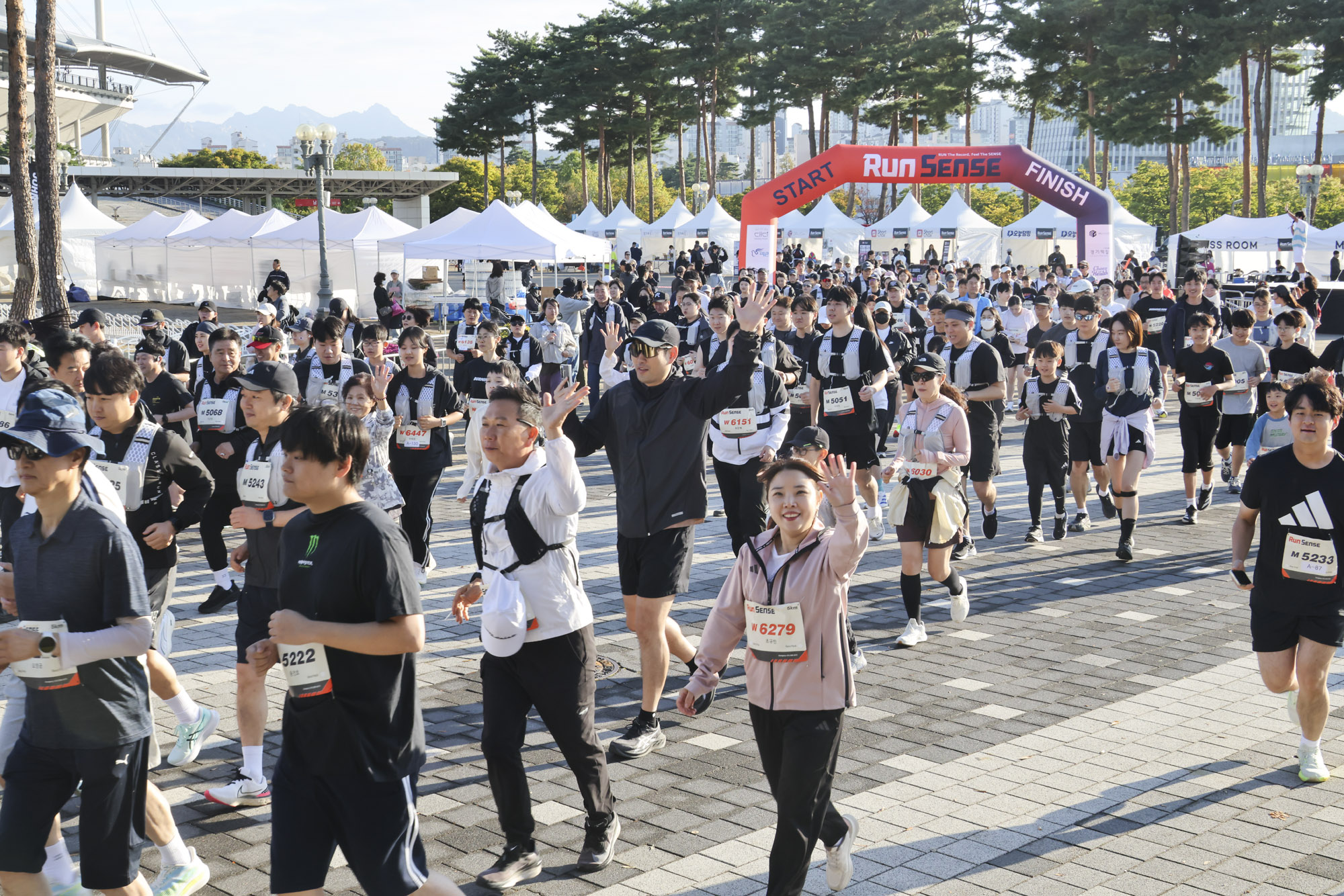 런센스;마라톤;버닝런;런센스2026;비즈한국