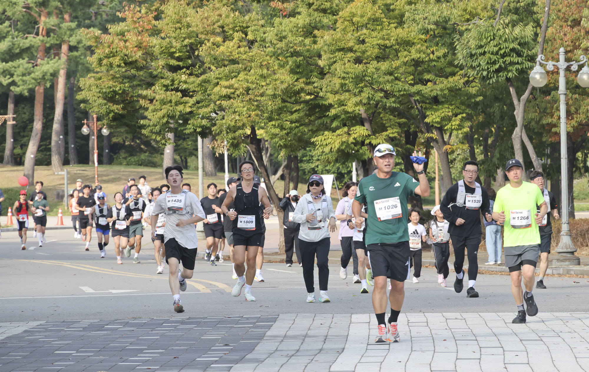 런센스;마라톤;버닝런;런센스2026;비즈한국