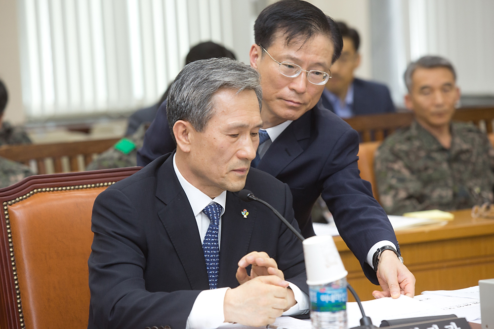 정치/정당/국회/상임위/국방위/22사단/무장탈영/
