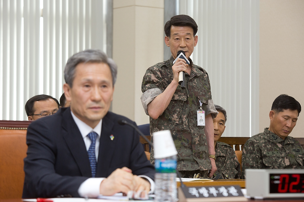 정치/정당/국회/상임위/국방위/22사단/무장탈영/