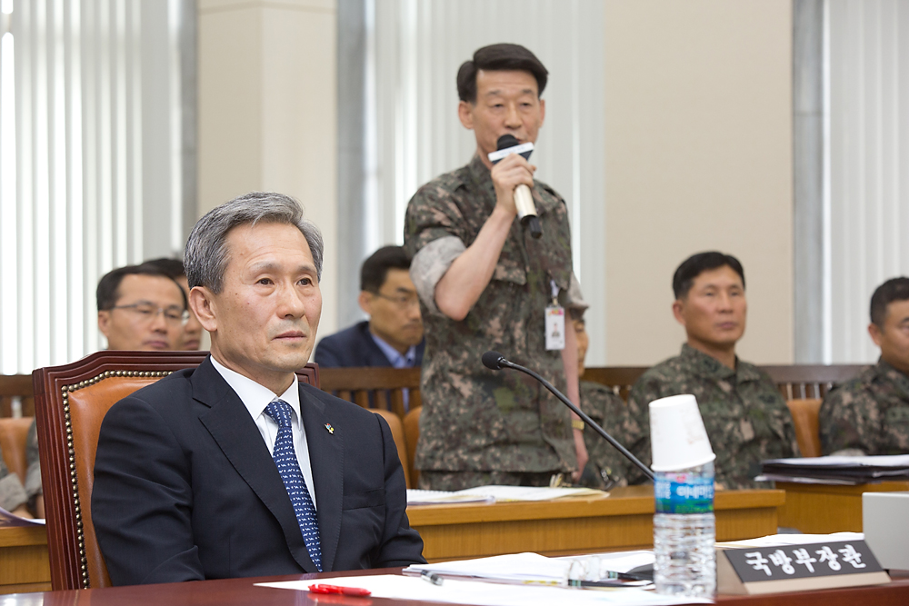 정치/정당/국회/상임위/국방위/22사단/무장탈영/