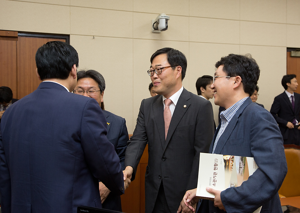 정치/국회/상임위/정무위원회