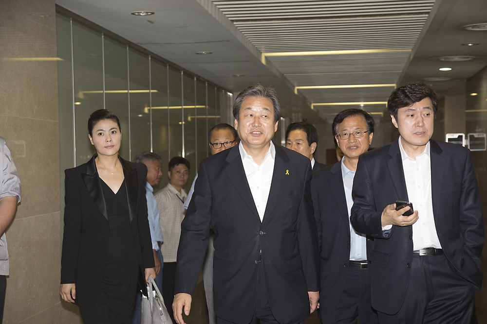 정치/정당/새누리당/김무성 기자회견