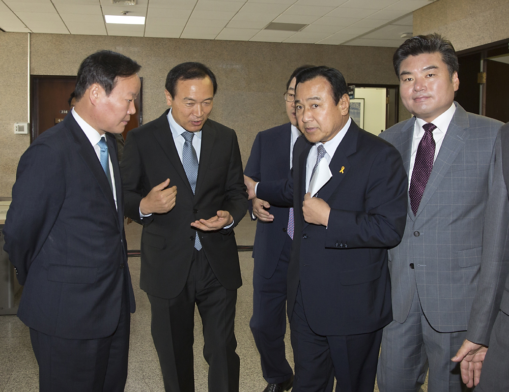 정치/정당/새누리당/비상대책위원회의