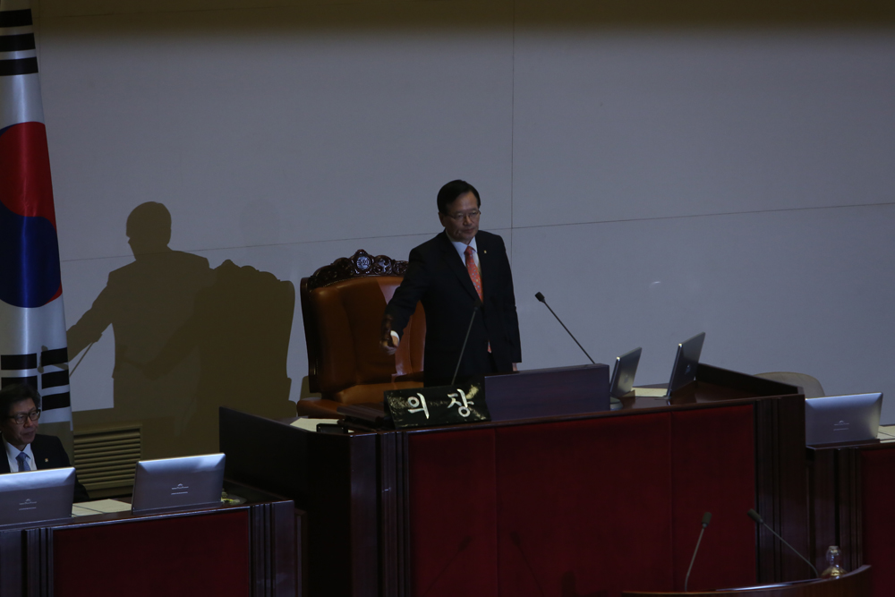 정치/국회/본회의장/의장직권상정/국회본회의