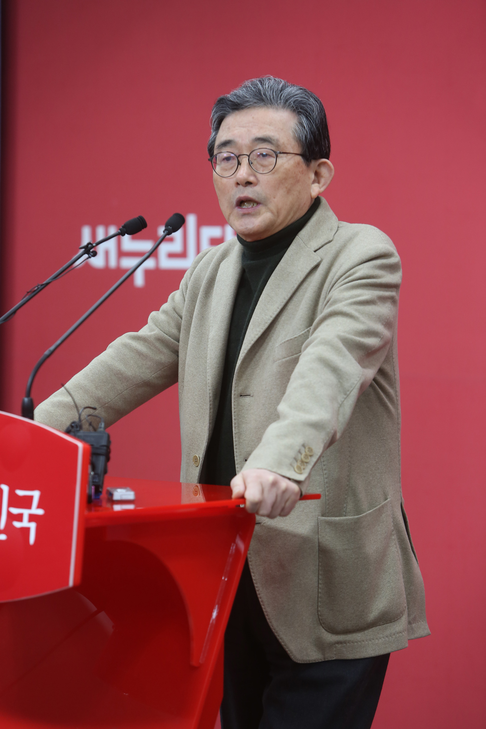 정치/새누리당/공천관리위원장/이한구/여론조사