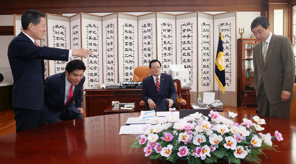 정치/국회/국회의장/3당원내대표/