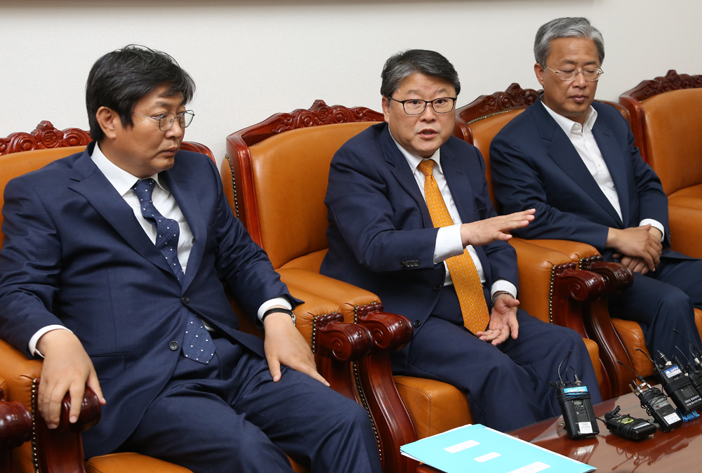 정치/국회/원내3당/원내수석부대표/조원진/유성